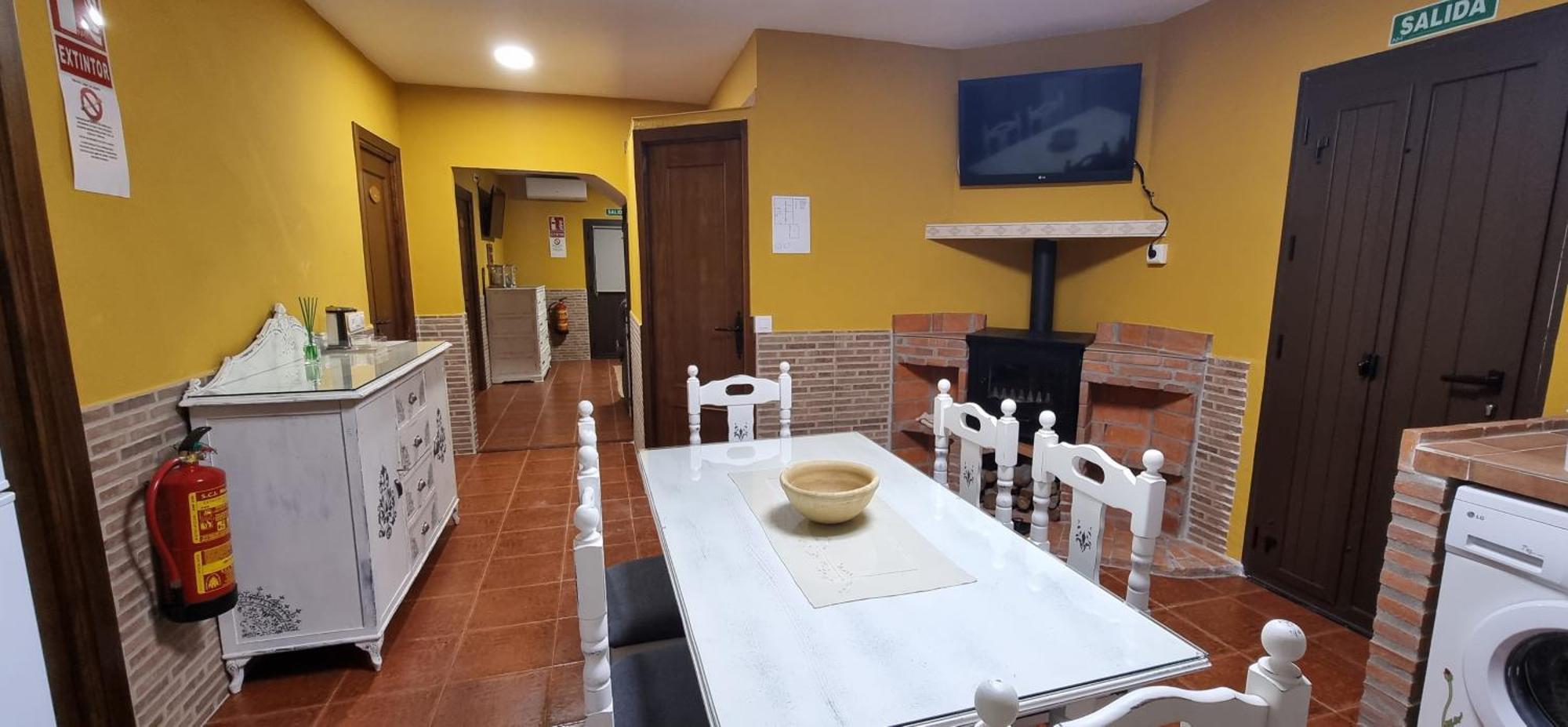 Apartamento Turistico "El Rincon De La Pernila" Guadalupe  Ngoại thất bức ảnh